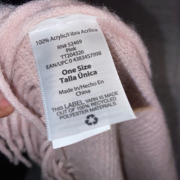 Cute Pink Scarf - Picture 2 of 4